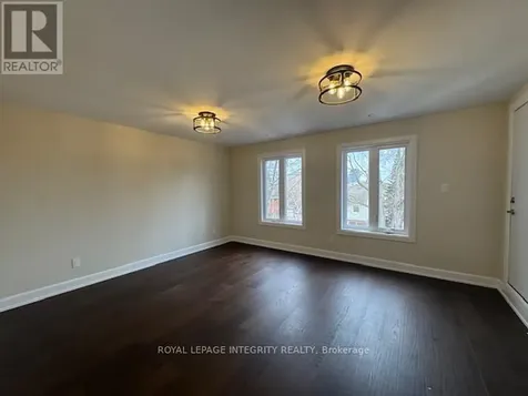 9 Gwynne Avenue Ottawa ON K1Y 1X1