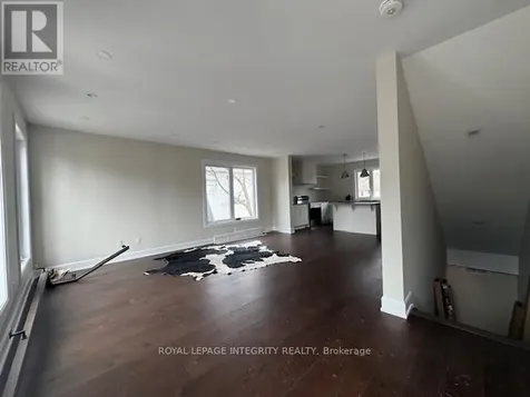 9 Gwynne Avenue Ottawa ON K1Y 1X1