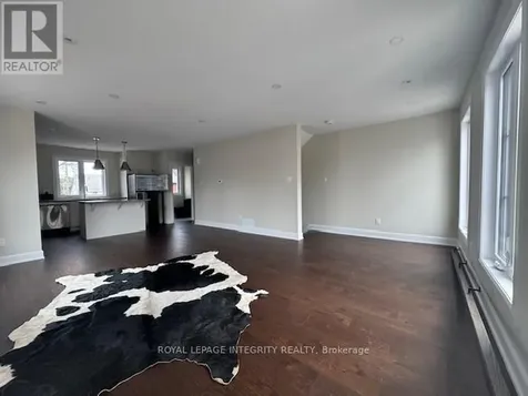 9 Gwynne Avenue Ottawa ON K1Y 1X1
