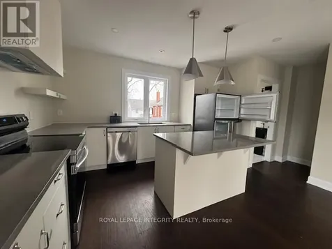 9 Gwynne Avenue Ottawa ON K1Y 1X1