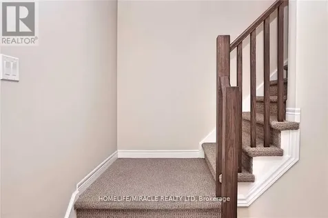 11 Sandybay Avenue Kitchener ON N2A 0H7