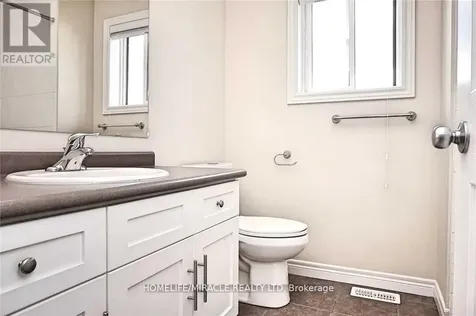 11 Sandybay Avenue Kitchener ON N2A 0H7