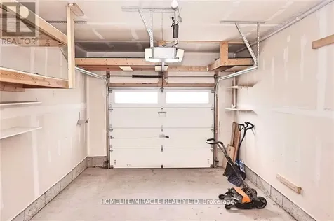 11 Sandybay Avenue Kitchener ON N2A 0H7