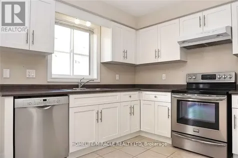 11 Sandybay Avenue Kitchener ON N2A 0H7