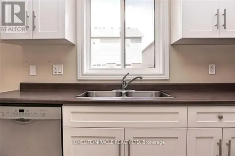 11 Sandybay Avenue Kitchener ON N2A 0H7