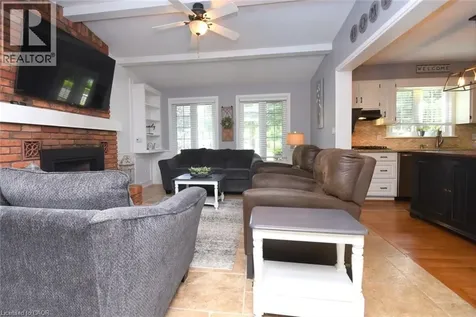 24 Shaw Street Caledonia ON N3W 1K2