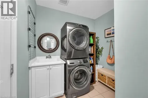 103 Macbean Crescent Waterdown ON L8B 0S4