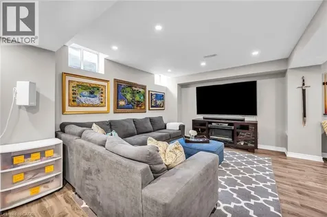 103 Macbean Crescent Waterdown ON L8B 0S4