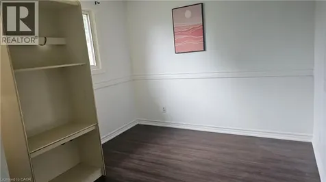 58 Belwood Crescent Kitchener ON N2C 1Z3