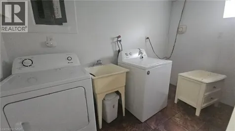 58 Belwood Crescent Kitchener ON N2C 1Z3