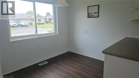 58 Belwood Crescent Kitchener ON N2C 1Z3