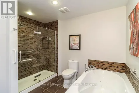 16 Wood Avenue Wasaga Beach ON L9Z 2L3