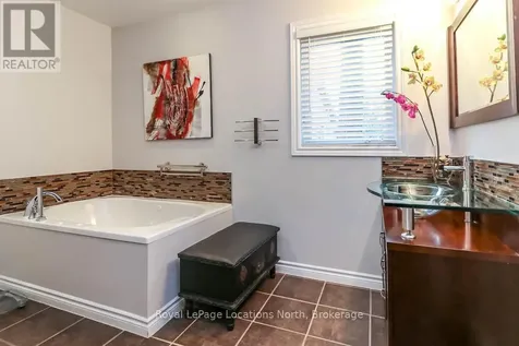 16 Wood Avenue Wasaga Beach ON L9Z 2L3