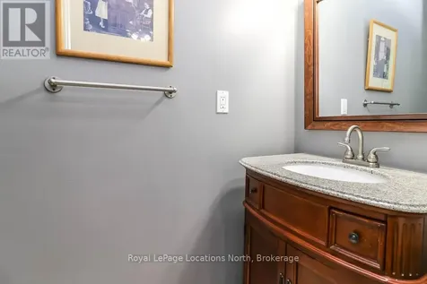 16 Wood Avenue Wasaga Beach ON L9Z 2L3