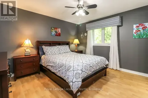 16 Wood Avenue Wasaga Beach ON L9Z 2L3