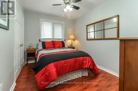 16 Wood Avenue Wasaga Beach ON L9Z 2L3