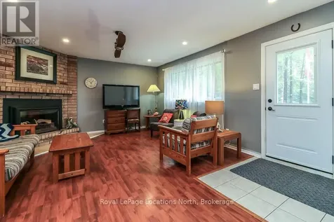 16 Wood Avenue Wasaga Beach ON L9Z 2L3