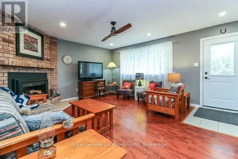 16 Wood Avenue Wasaga Beach ON L9Z 2L3