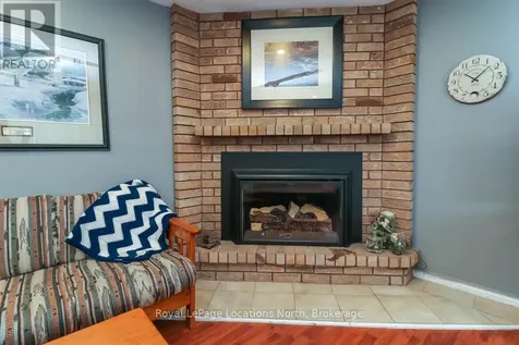16 Wood Avenue Wasaga Beach ON L9Z 2L3