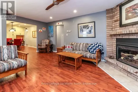 16 Wood Avenue Wasaga Beach ON L9Z 2L3