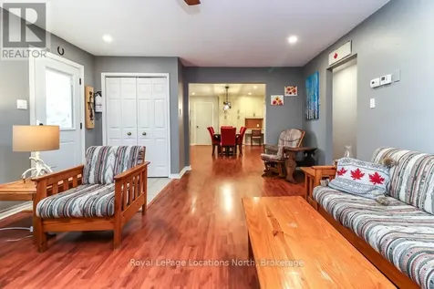 16 Wood Avenue Wasaga Beach ON L9Z 2L3