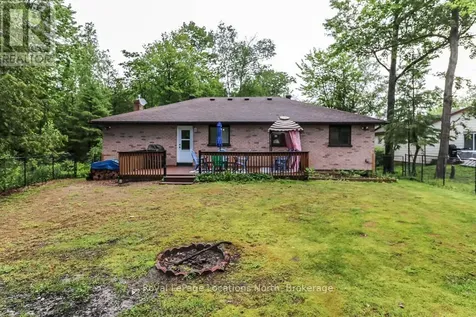 16 Wood Avenue Wasaga Beach ON L9Z 2L3