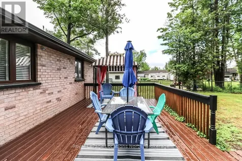 16 Wood Avenue Wasaga Beach ON L9Z 2L3