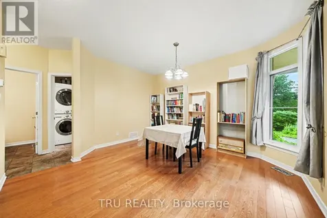 4082 Otter Tail Crescent Ottawa ON K1V 1R3