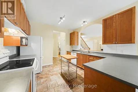 4082 Otter Tail Crescent Ottawa ON K1V 1R3