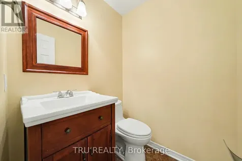 4082 Otter Tail Crescent Ottawa ON K1V 1R3