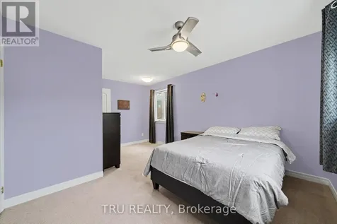 4082 Otter Tail Crescent Ottawa ON K1V 1R3