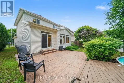 4082 Otter Tail Crescent Ottawa ON K1V 1R3