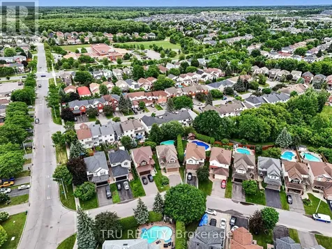 4082 Otter Tail Crescent Ottawa ON K1V 1R3
