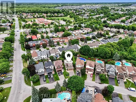 4082 Otter Tail Crescent Ottawa ON K1V 1R3