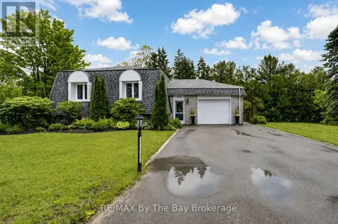 93 Frederick Dr S/s Drive Wasaga Beach ON L9Z 1P1