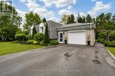 93 Frederick Dr S/s Drive Wasaga Beach ON L9Z 1P1