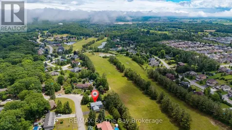 93 Frederick Dr S/s Drive Wasaga Beach ON L9Z 1P1