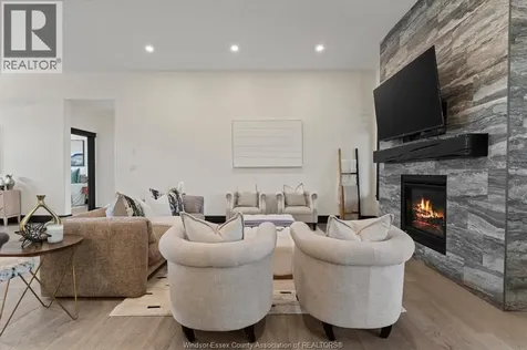 227 Meadowview Amherstburg ON N9V 2Y9
