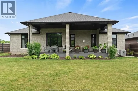 227 Meadowview Amherstburg ON N9V 2Y9