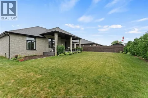 227 Meadowview Amherstburg ON N9V 2Y9