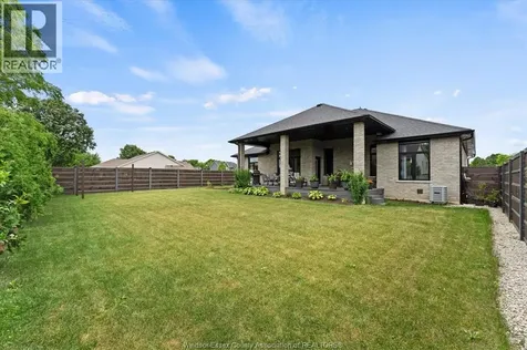 227 Meadowview Amherstburg ON N9V 2Y9