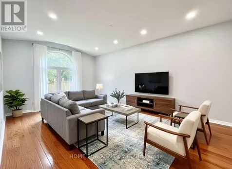 126 Daventry Crescent Ottawa ON K2J 4M7