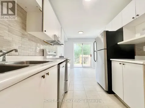 126 Daventry Crescent Ottawa ON K2J 4M7