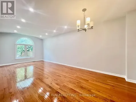 126 Daventry Crescent Ottawa ON K2J 4M7