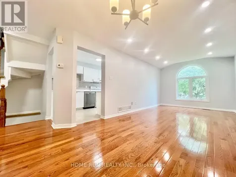 126 Daventry Crescent Ottawa ON K2J 4M7