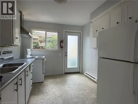 379 Holly Street Waterloo ON N2L 4G5