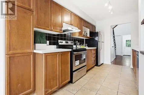 92 Inverkip Avenue Ottawa ON K1T 4C3