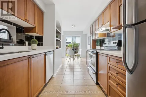 92 Inverkip Avenue Ottawa ON K1T 4C3