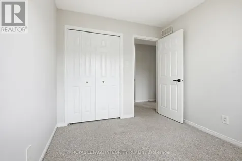 92 Inverkip Avenue Ottawa ON K1T 4C3
