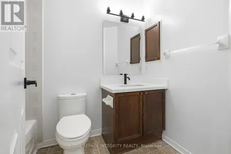 92 Inverkip Avenue Ottawa ON K1T 4C3